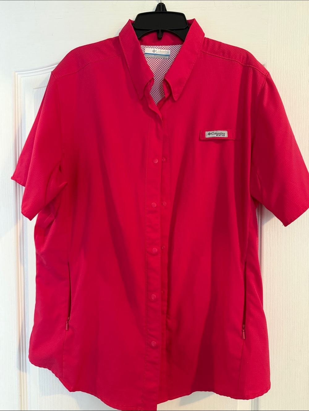 Columbia Bright Pink Short-Sleeve Button-Down Shirt